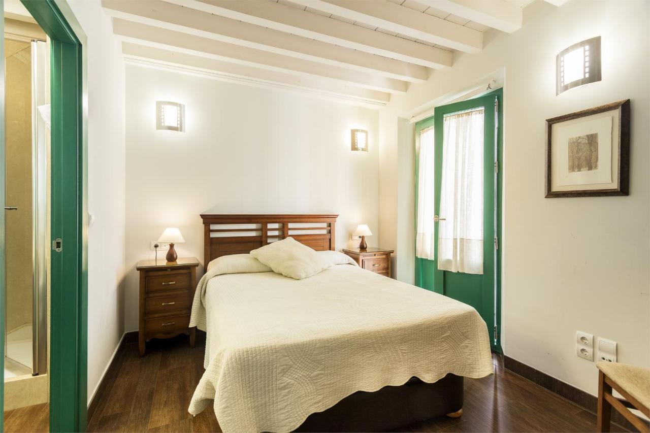 Apartamentos Laurel Suites Granada Luaran gambar