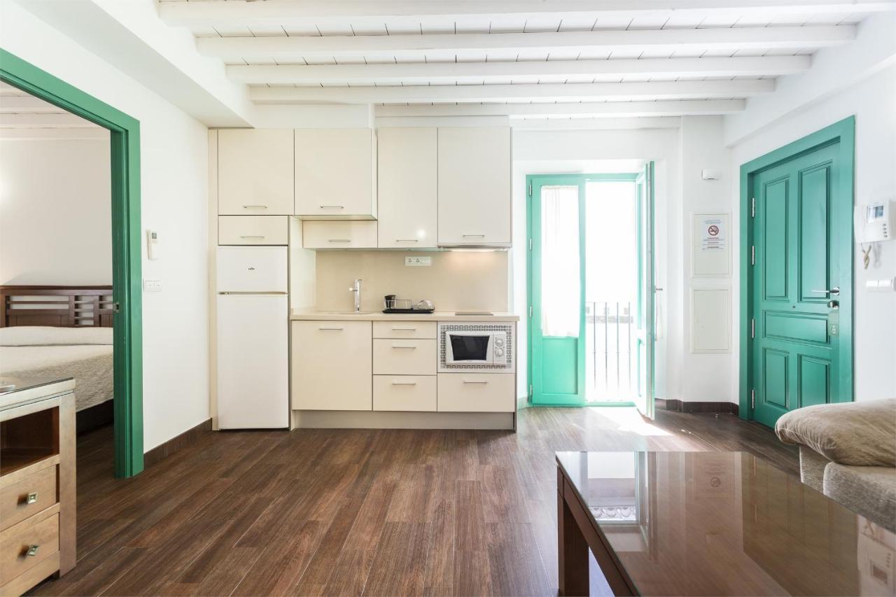 Apartamentos Laurel Suites Granada Luaran gambar